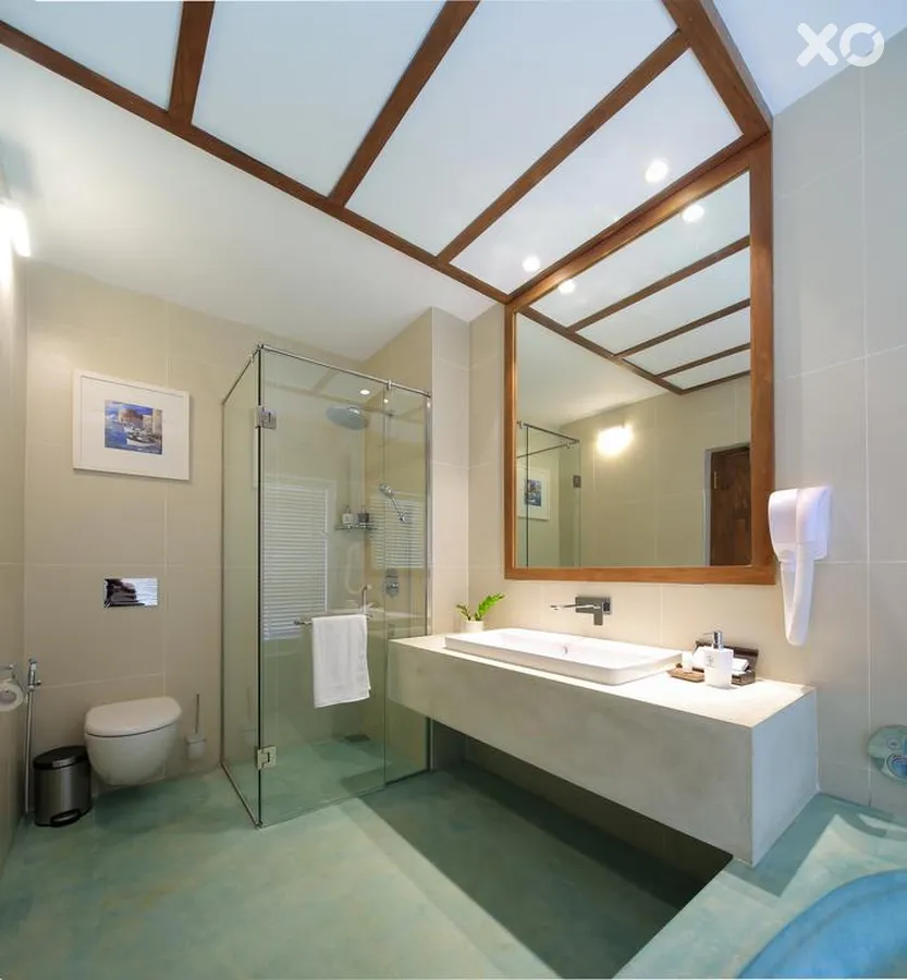 Lucky Elephant Hotel