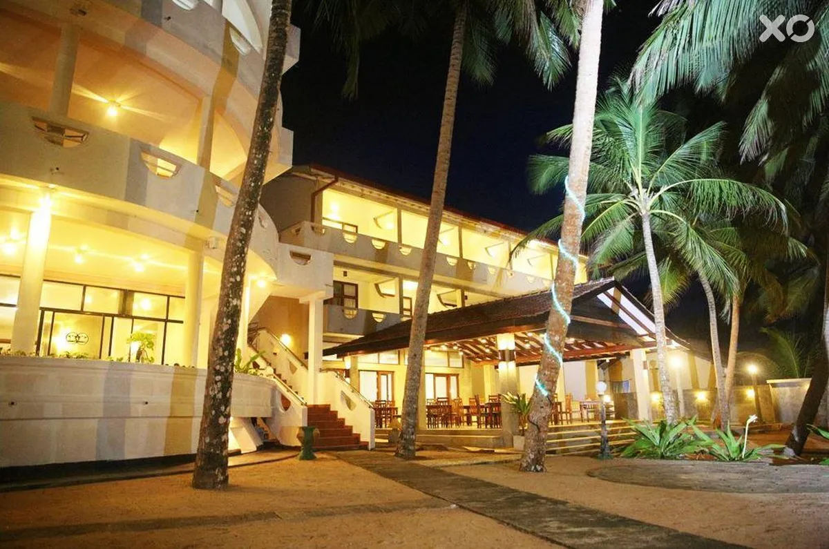 Oasey Beach Hotel