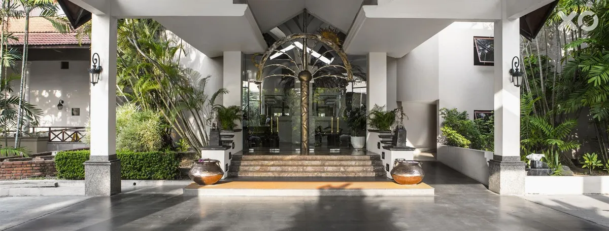 Royal Palms Beach Hotel