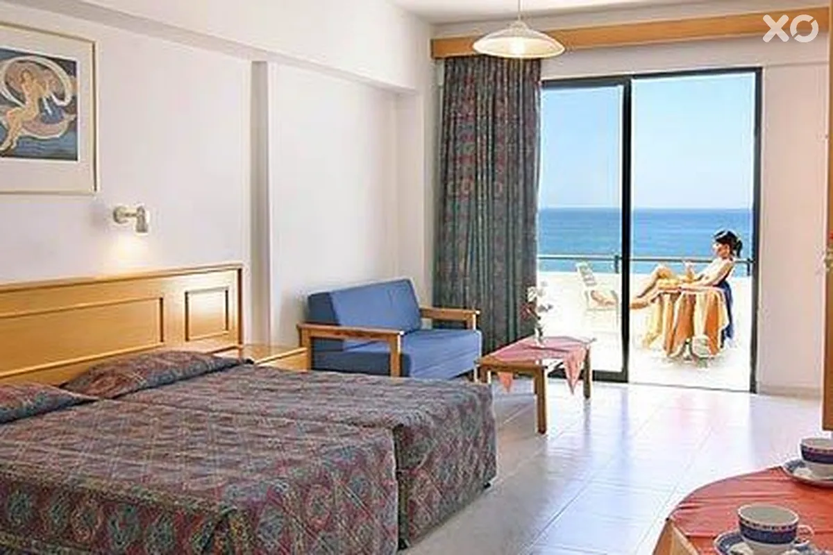 Corallia Beach Hotel Apts