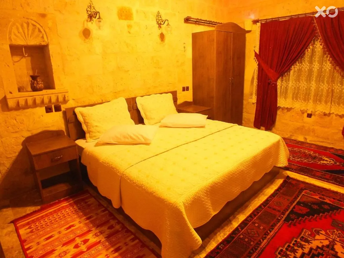 Dilek Tepesi Cave Hotel