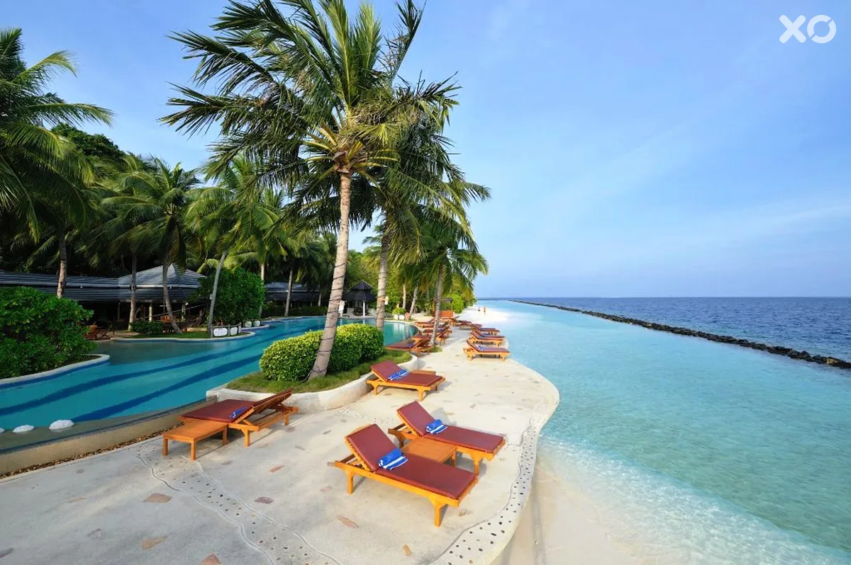 Royal Island Resort & Spa