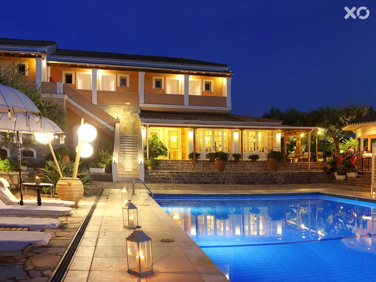 Nefeli Hotel