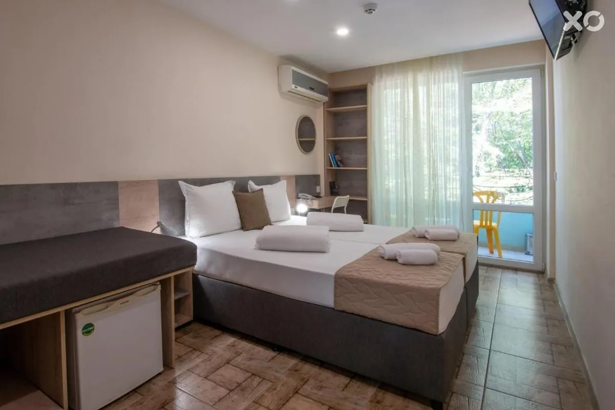 Ariana Hotel Kiten