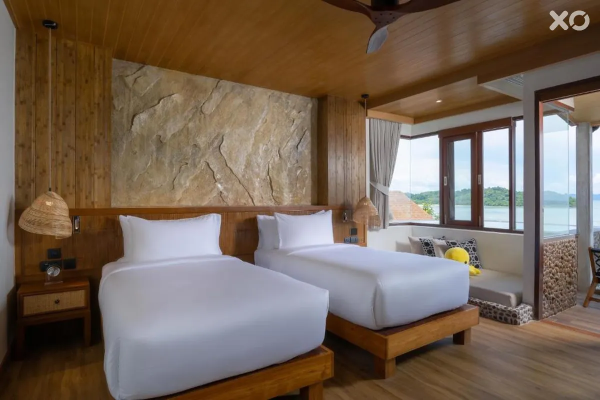 Sinae Phuket Luxury Hotel