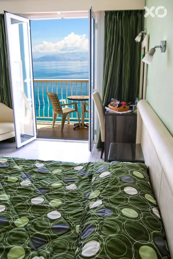 Oasis Hotel
