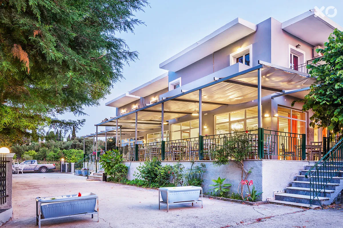 Silver Bay Hotel