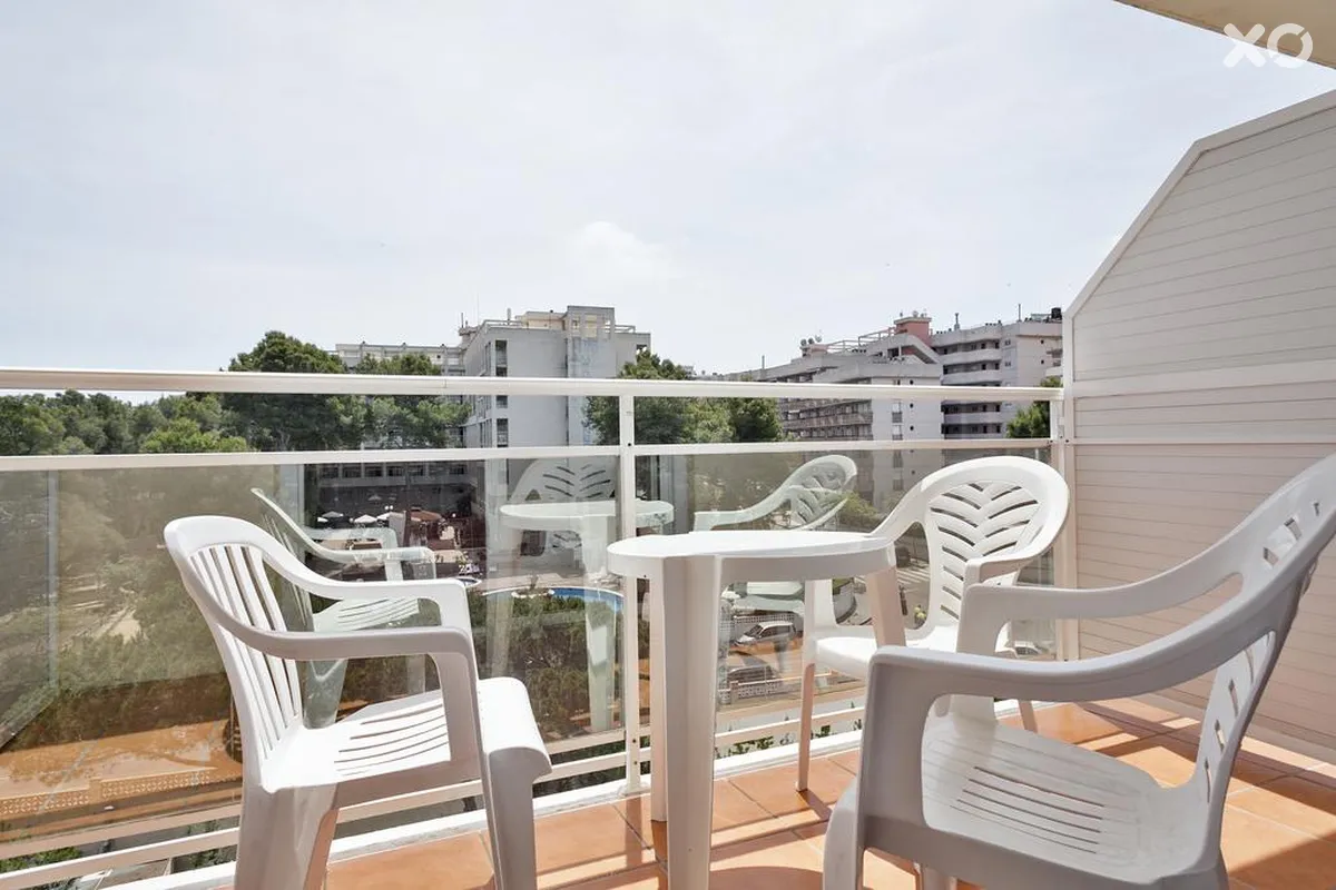 Oasis Park Hotel