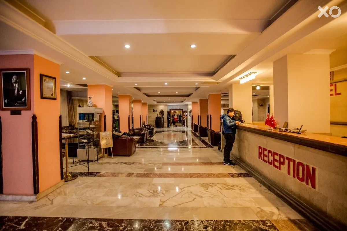 Tassaray Hotel