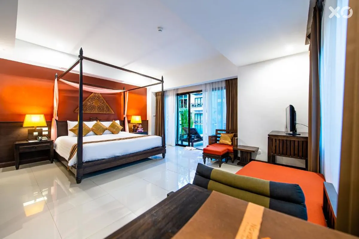 Navatara Phuket Resort