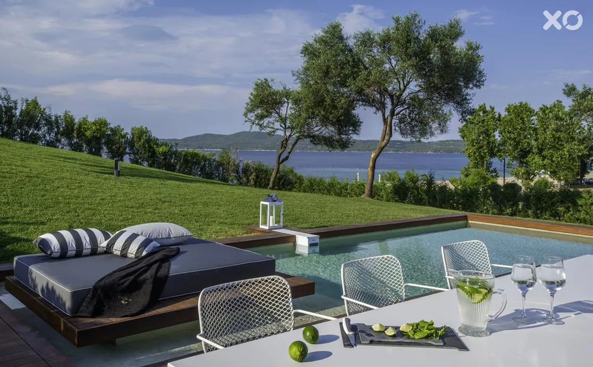 Avaton Luxury Villas Resort