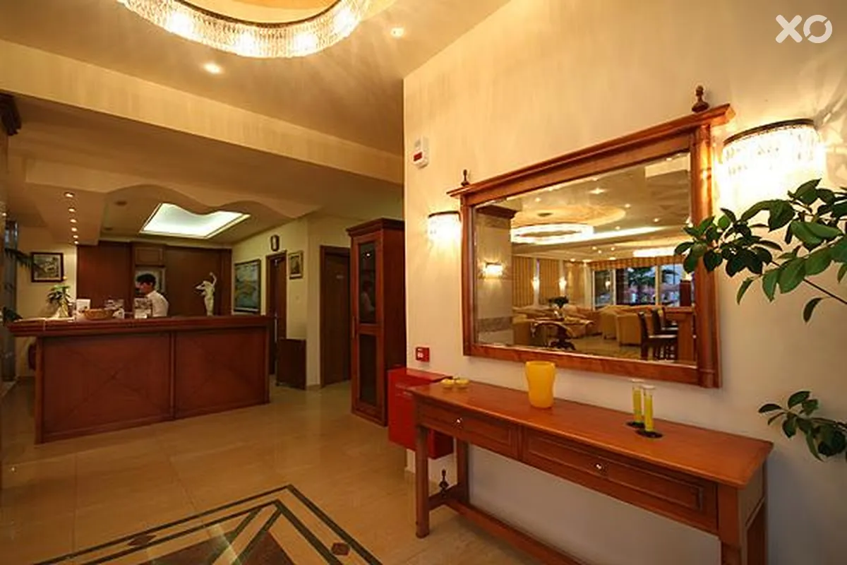 Castro Beach Hotel