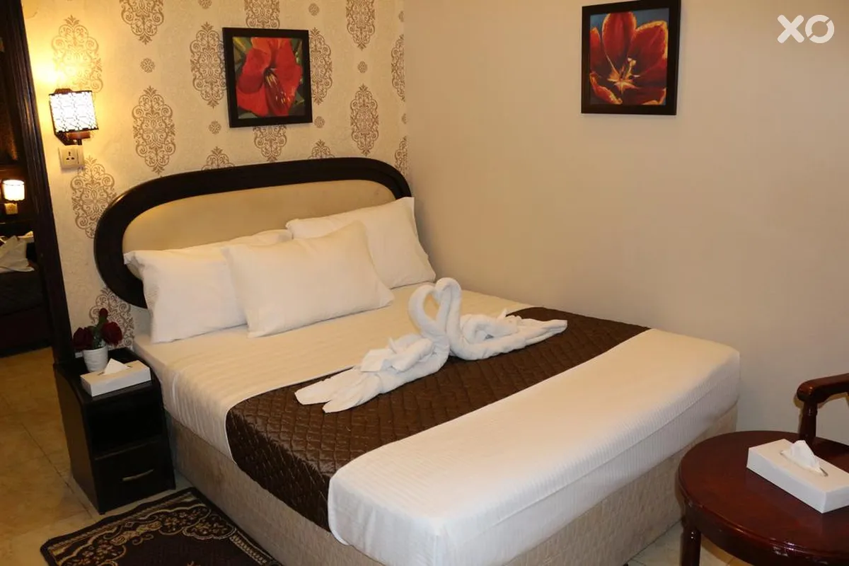 Grand Sina Hotel