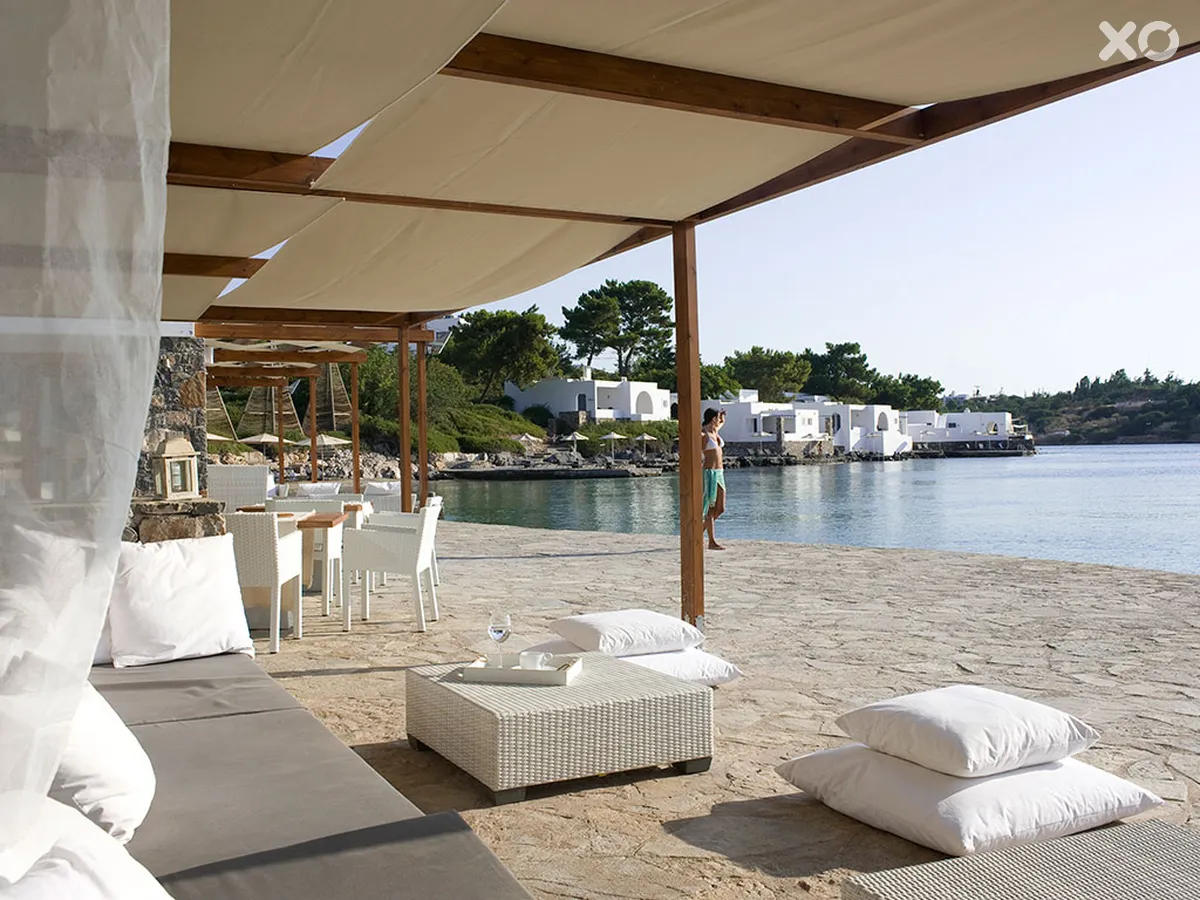 Minos Beach Art Hotel