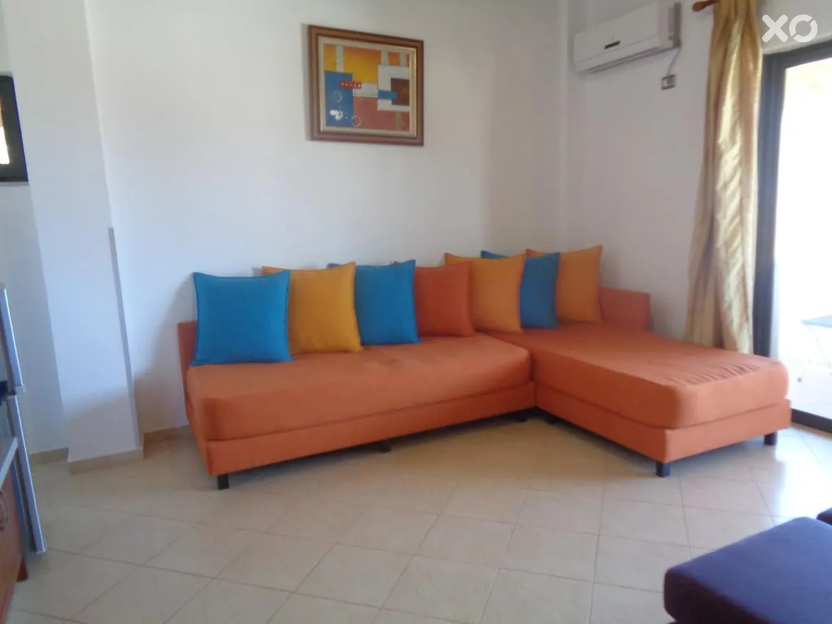 Vila White
