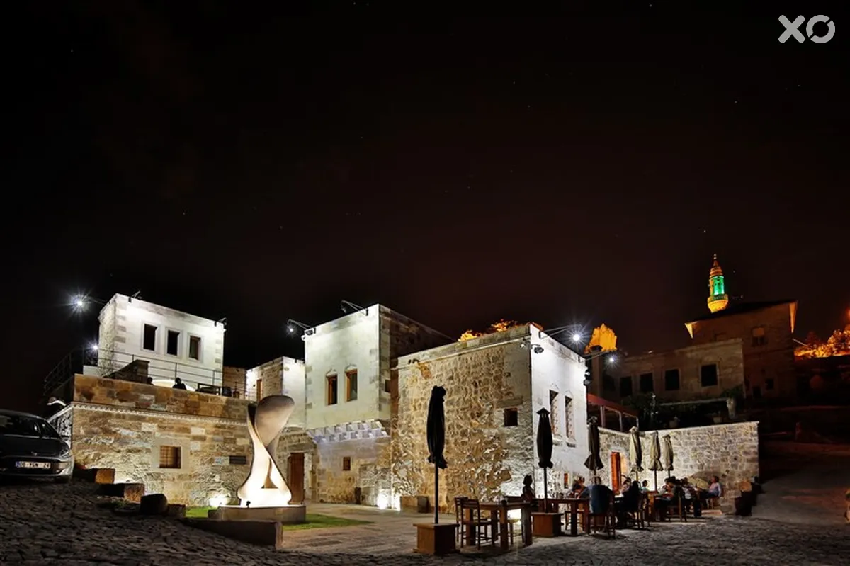 Millstone Cave Suites Hotel