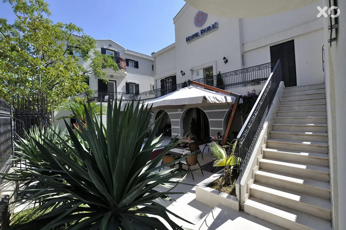 Djuric Hotel