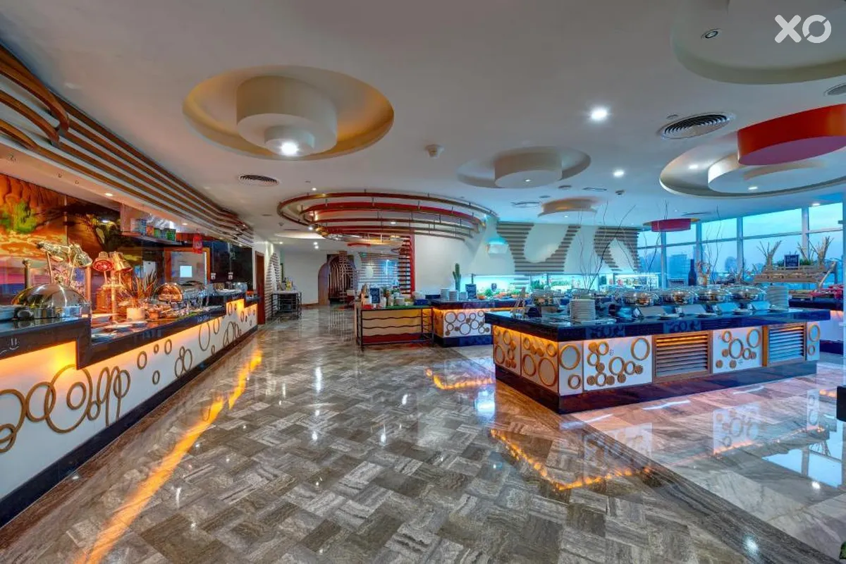 Vintage Grand Hotel