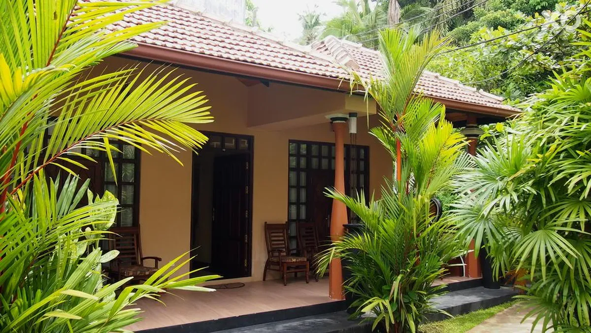 Flower Garden Hotel