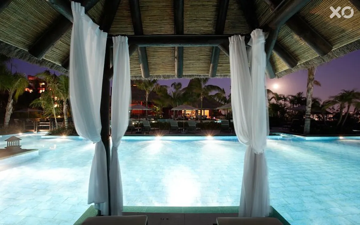 Asia Gardens Hotel & Thai Spa a Royal Hideaway Hotel