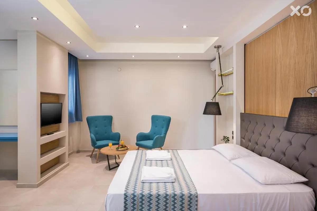 Summer Beach Hotel
