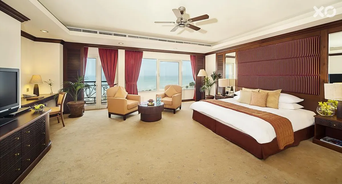 Danat Jebel Dhanna Resort