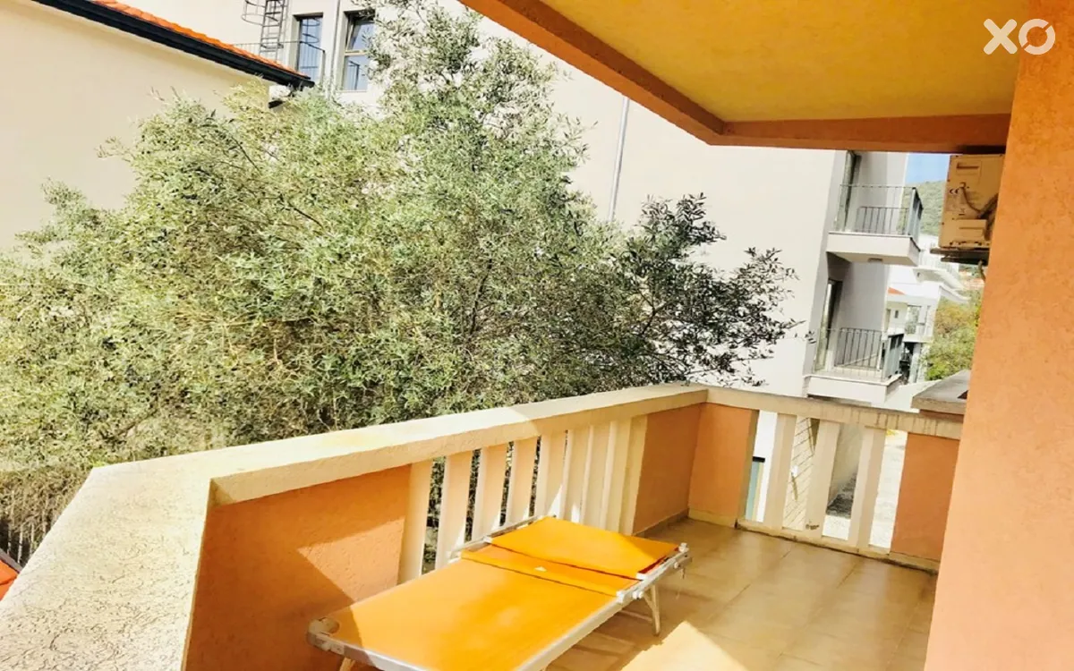 Medin Orange Apartments