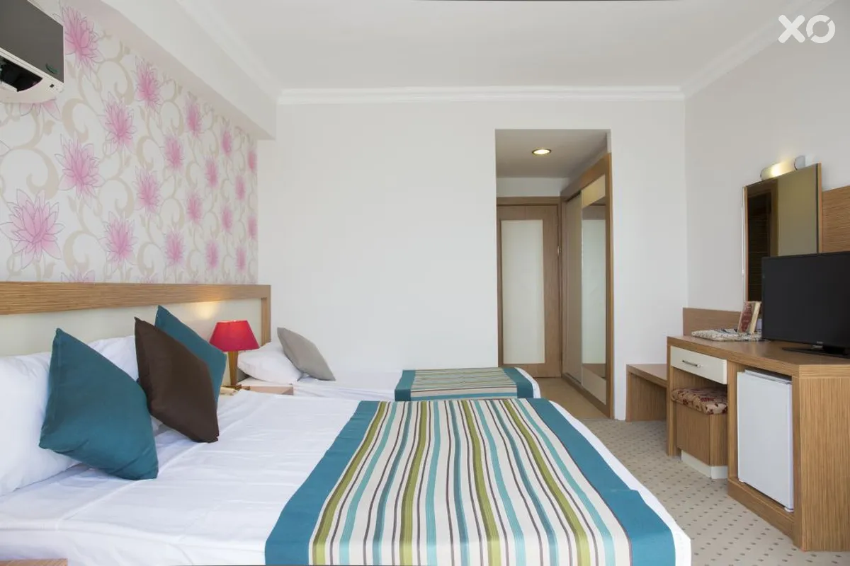 Meridia Beach Hotel