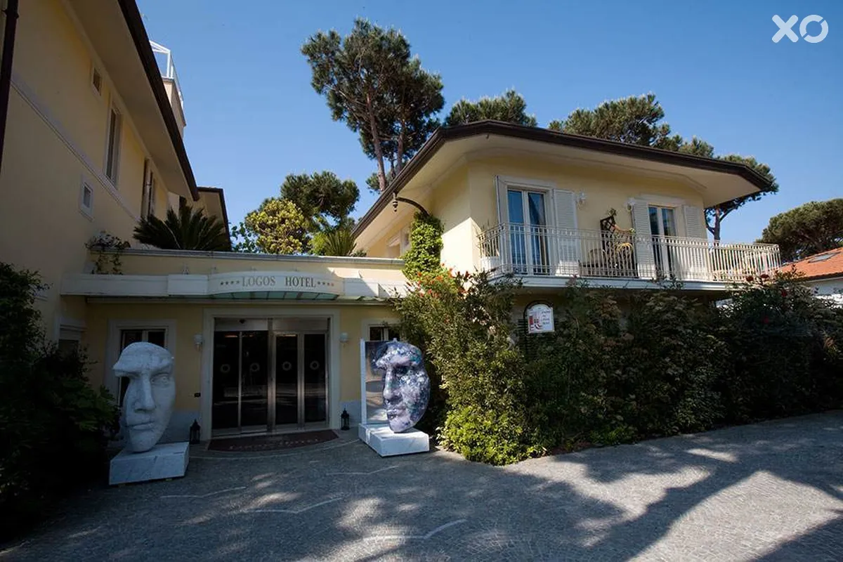 iH Hotels Logos Forte Dei Marmi