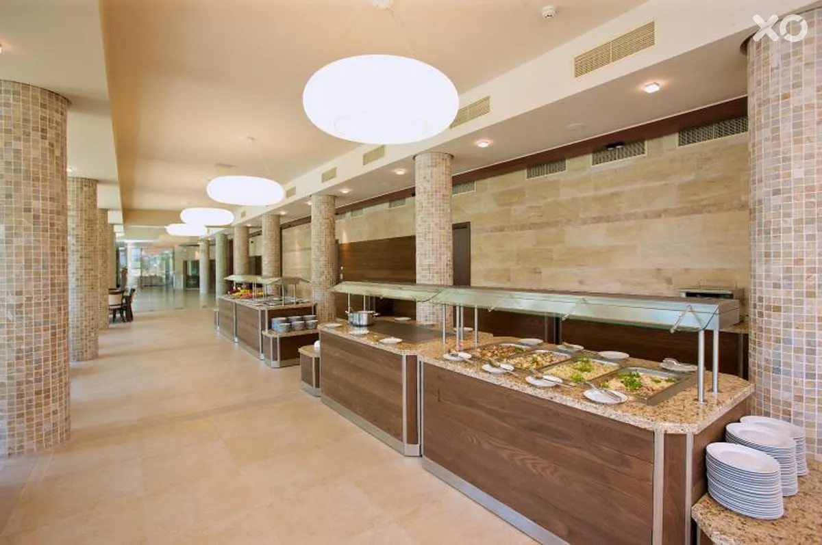 Jeravi Hotel