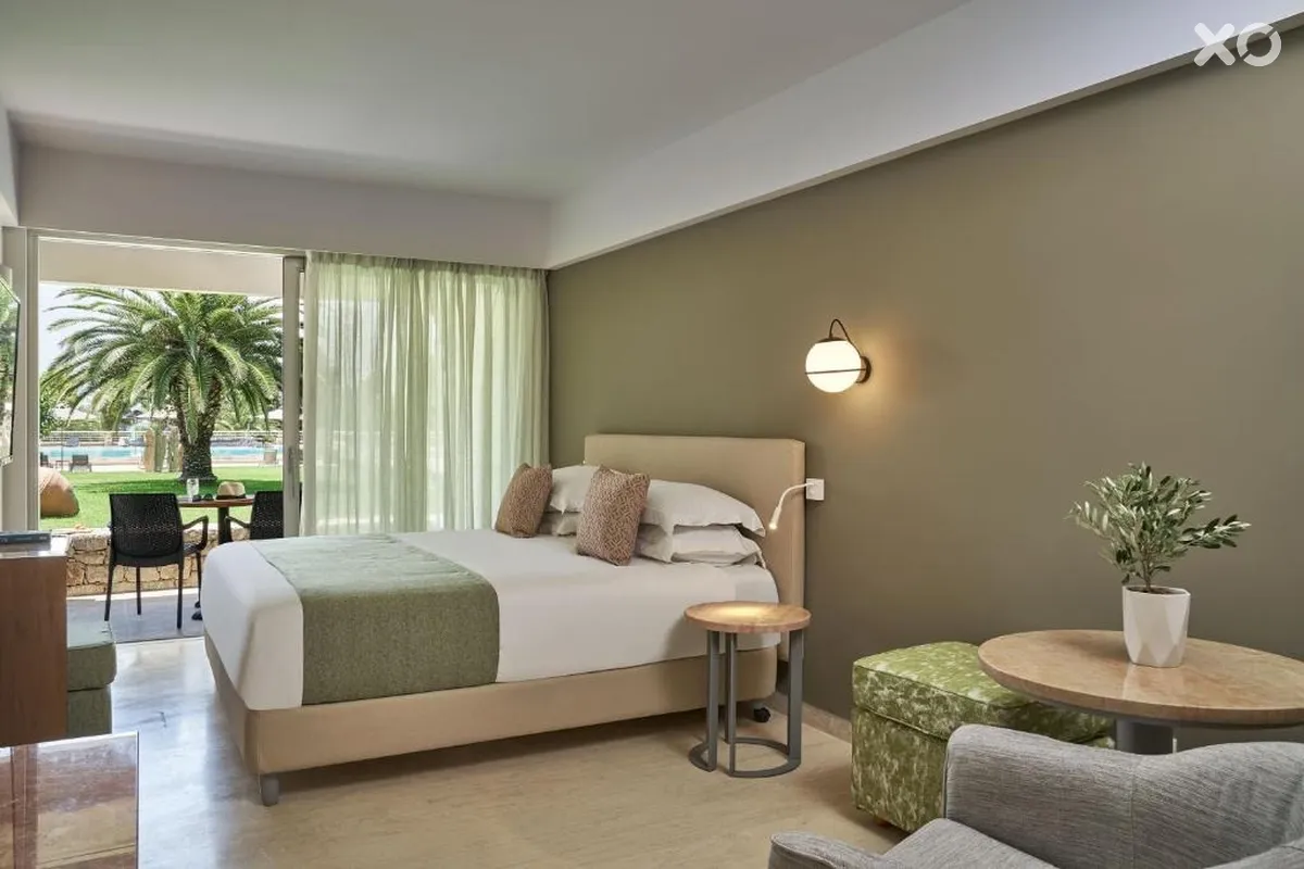 AKS Porto Heli Hotel