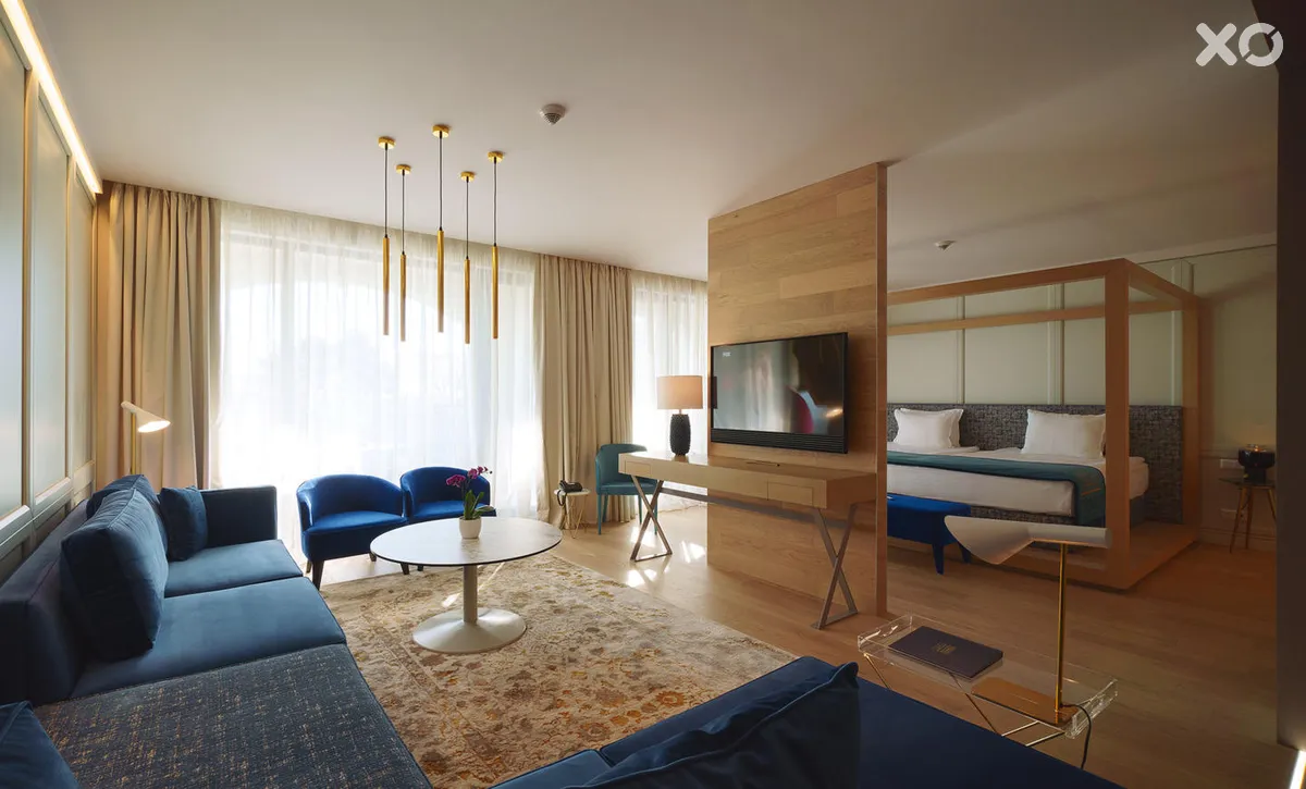 Astor Garden Hotel