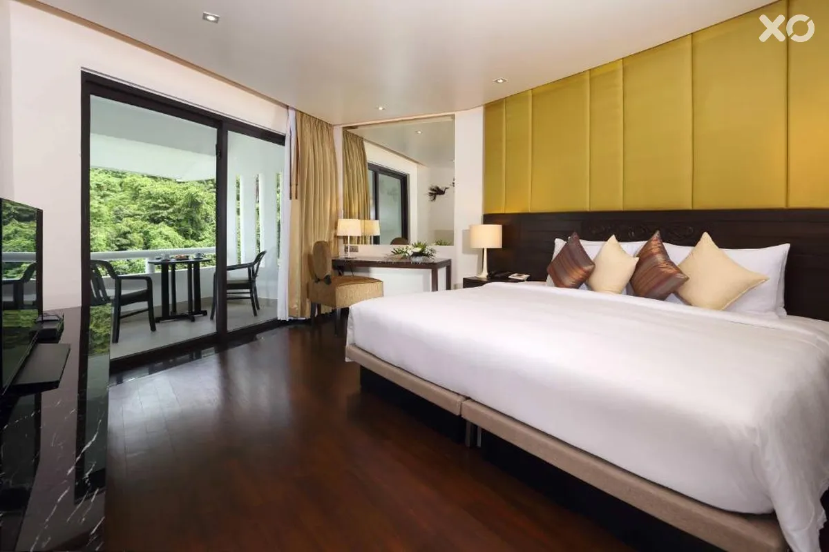Le Meridien Phuket Beach Resort