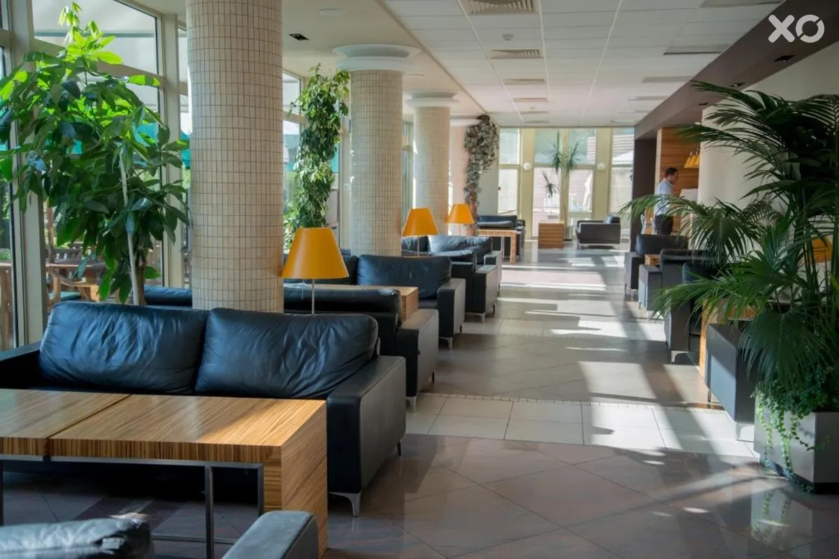 Jeravi Hotel