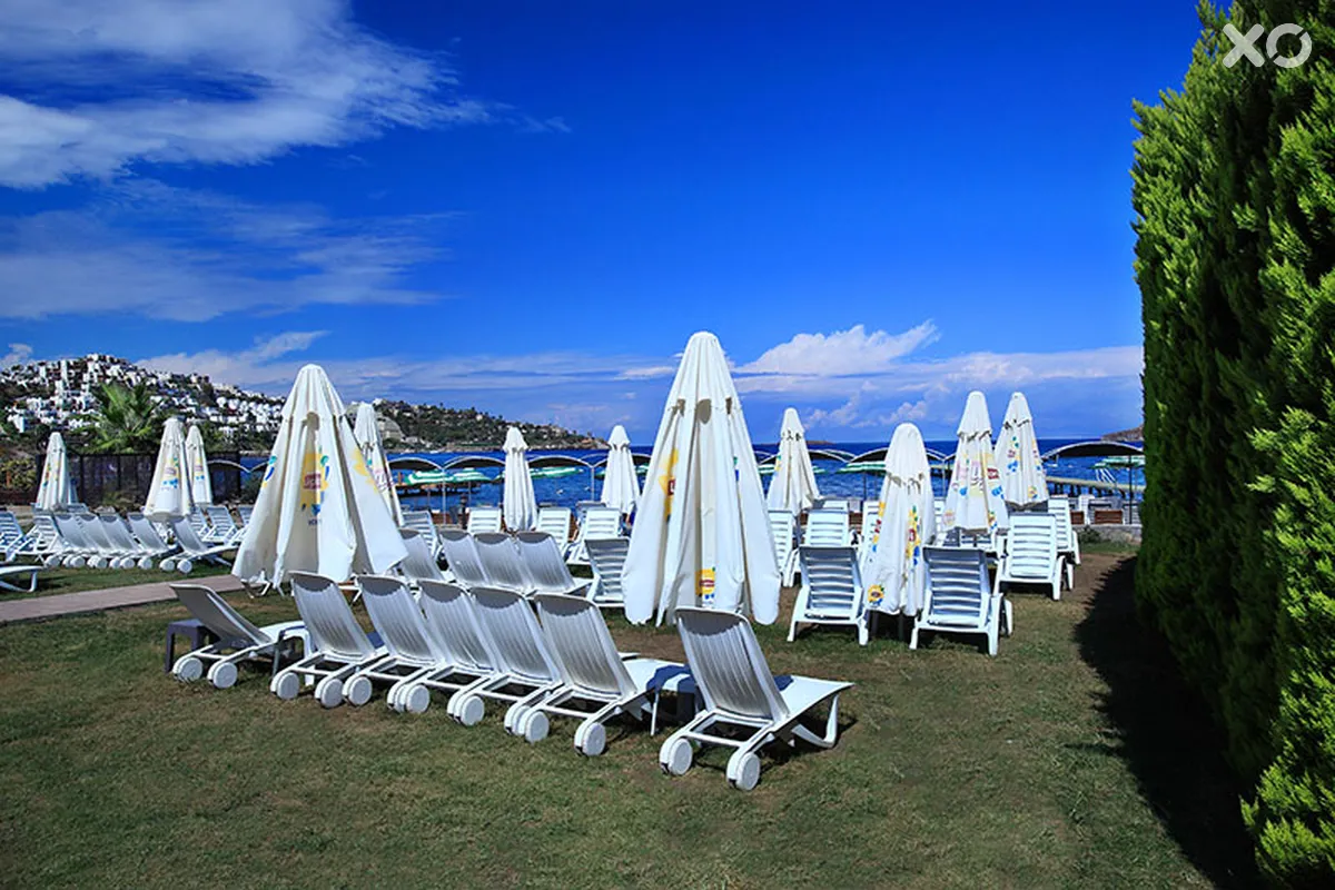 Cactus Fleur Beach Club