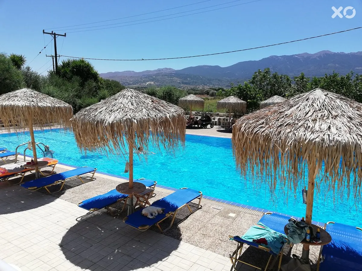 Blue Nest Hotel