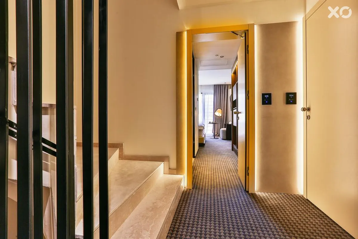 Kalos Hotel