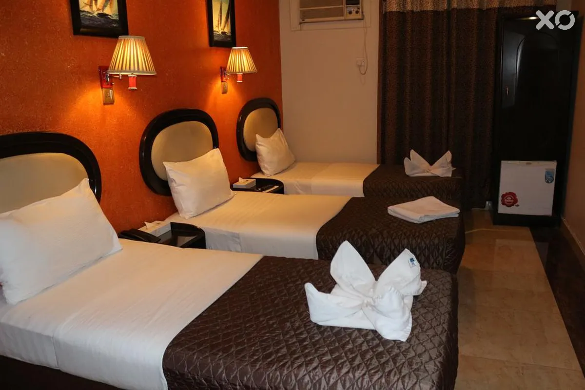 Grand Sina Hotel