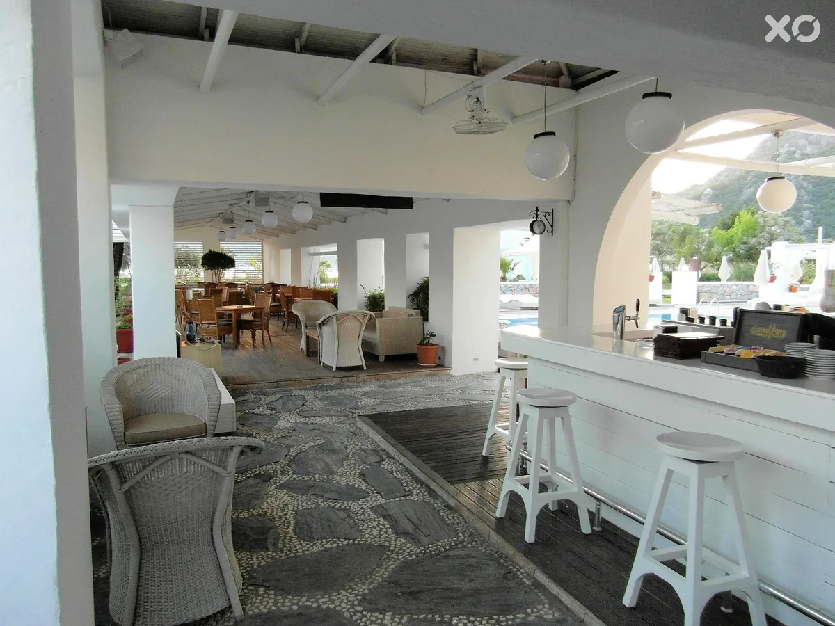 Casa Blanca Beach Hotel