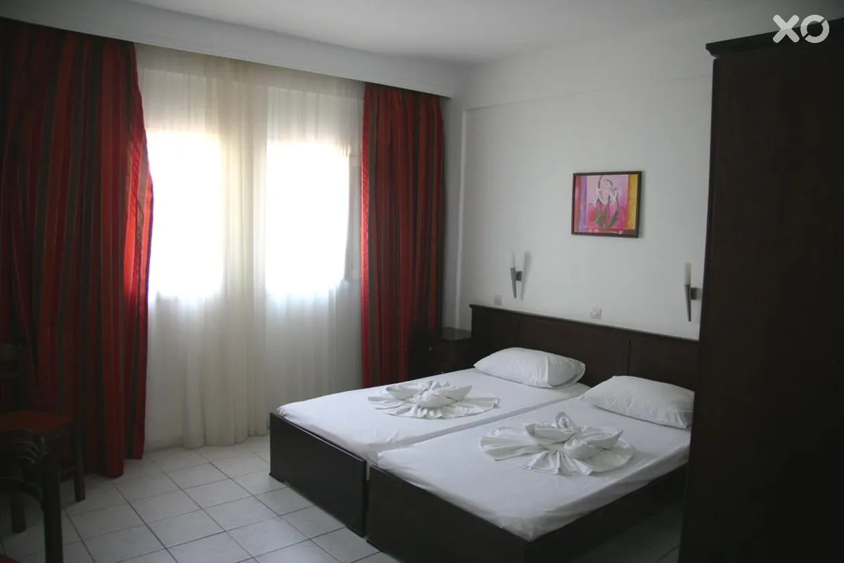 Naias Hotel