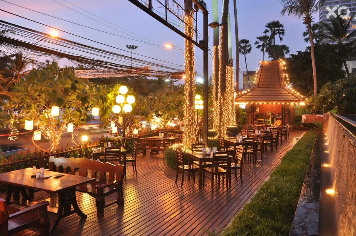 Jomtien Palm Beach Hotel & Resort