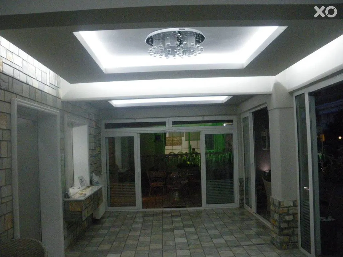 Ouzas Hotel