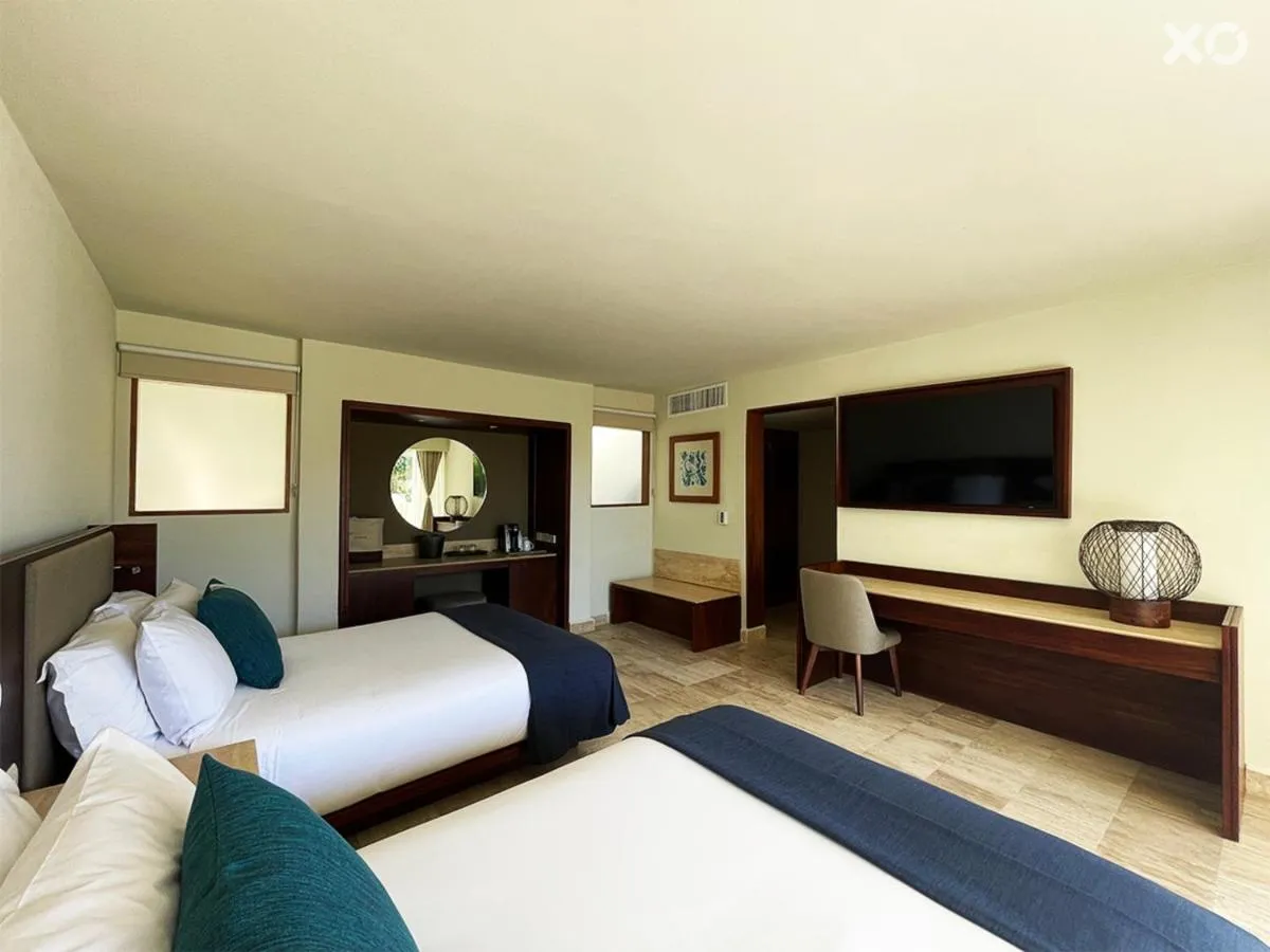 The Villas Cancun by Grand Park Royal