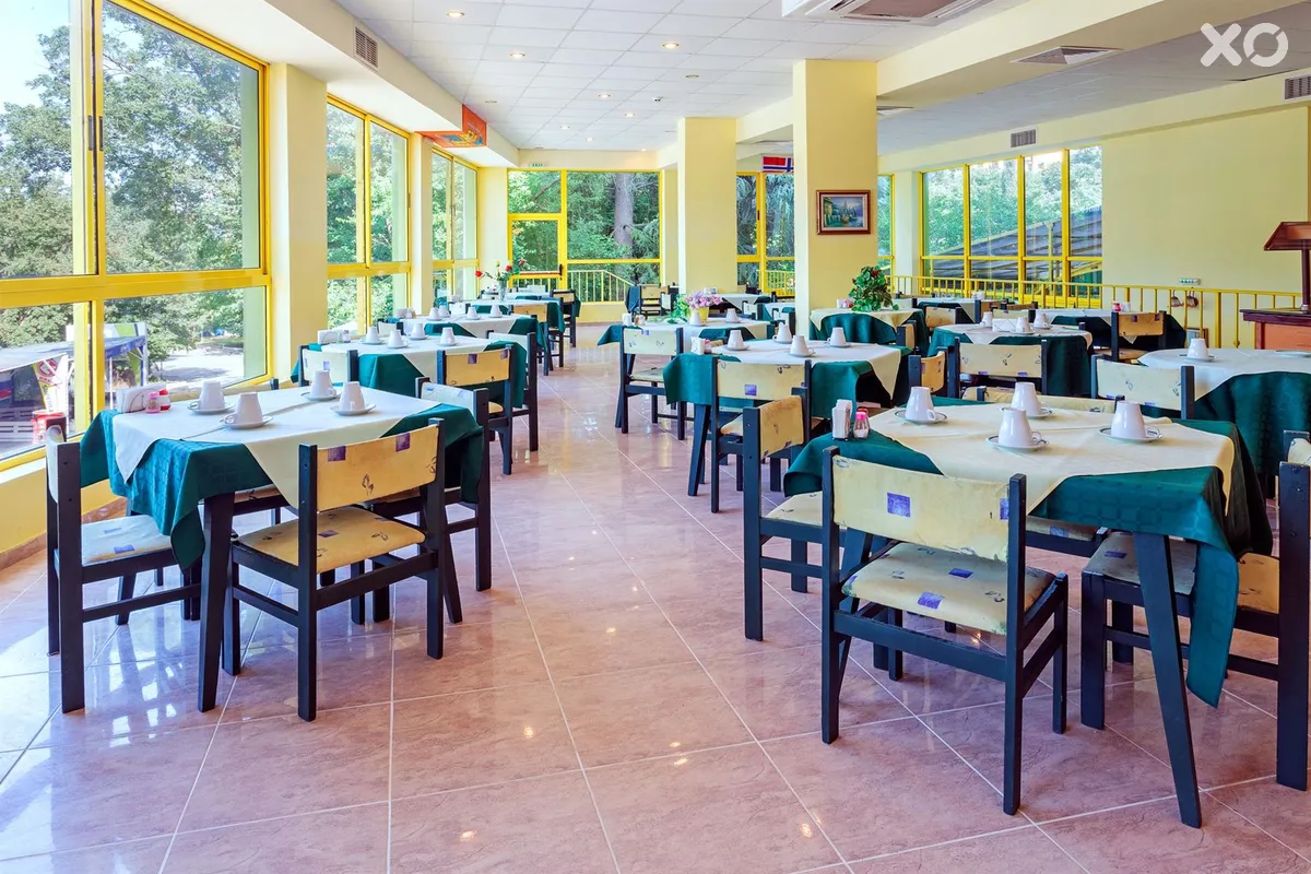 Sunny Varshava Hotel