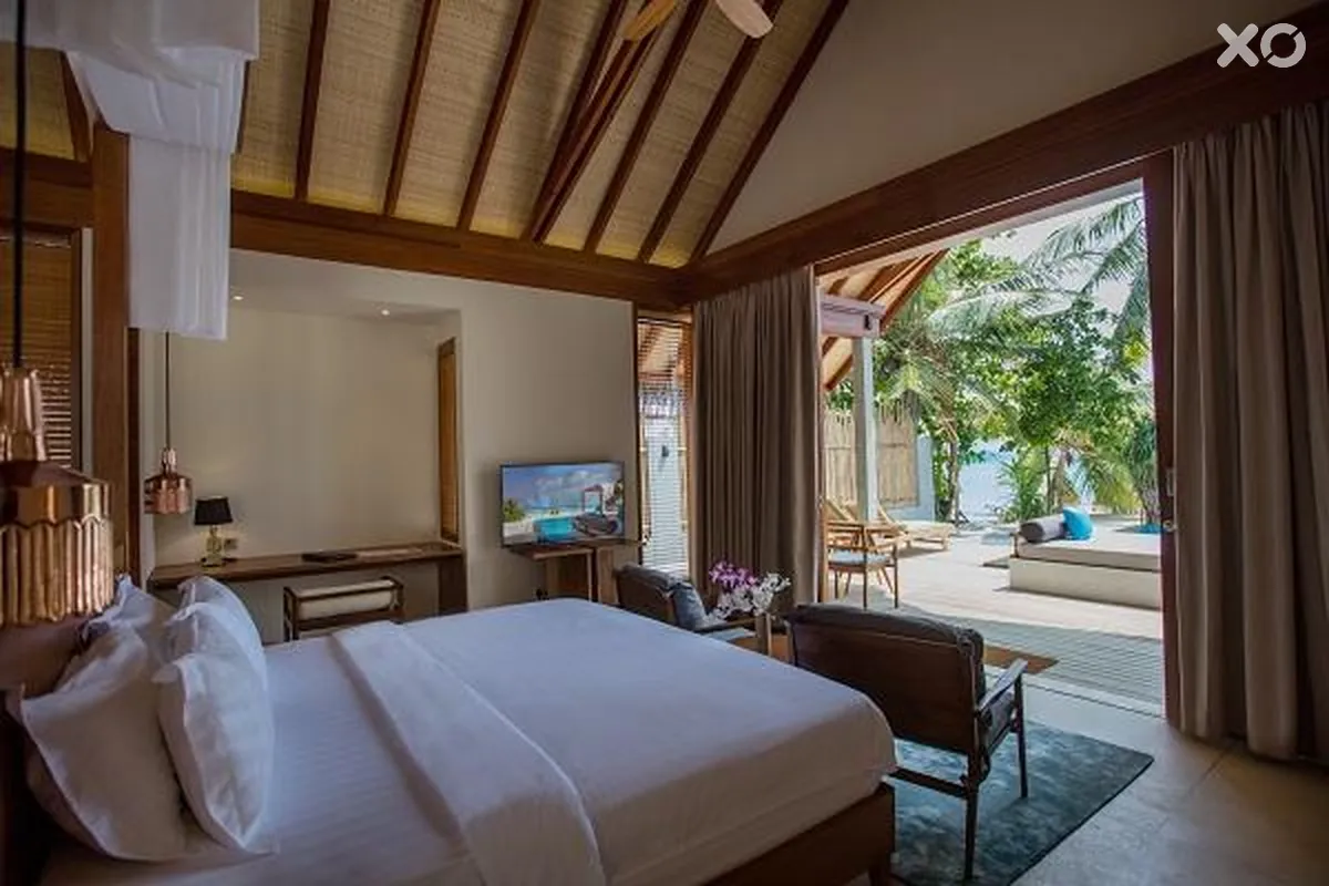 Furaveri Island Resort & Spa
