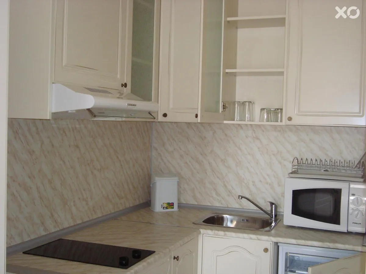 Flores Park Apartments