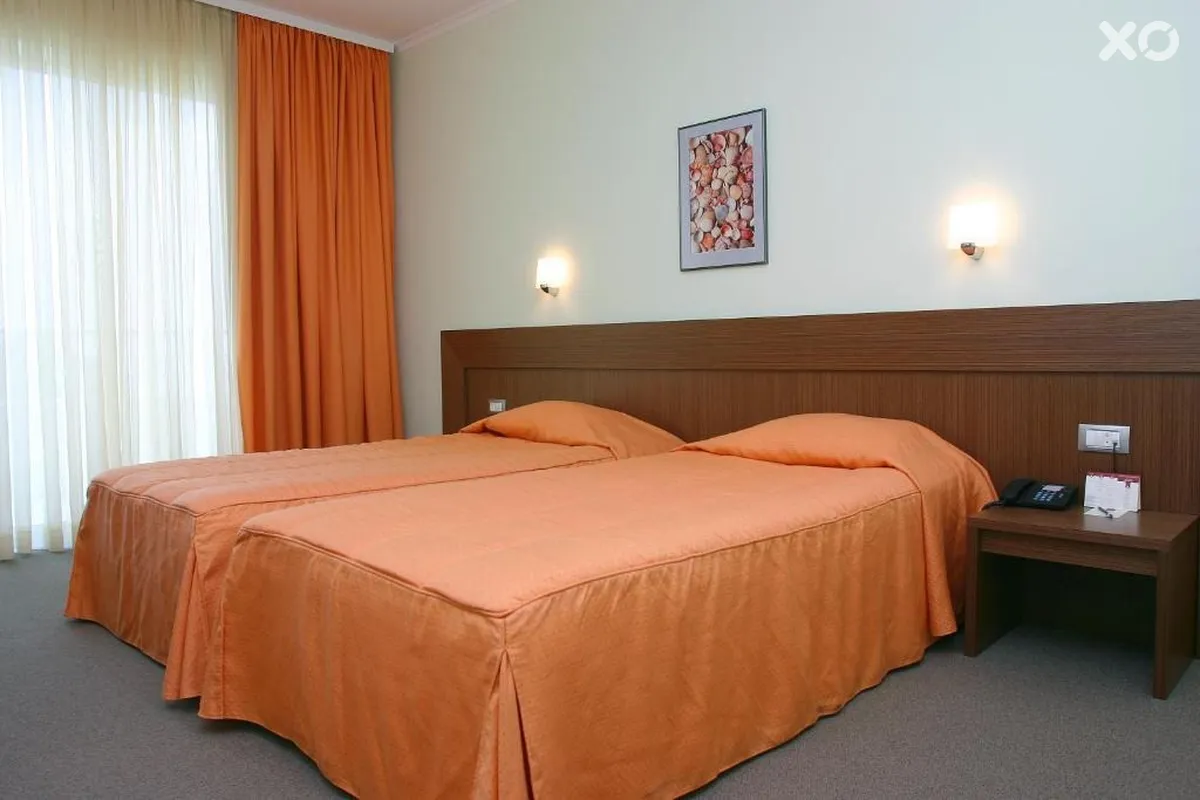Jeravi Hotel