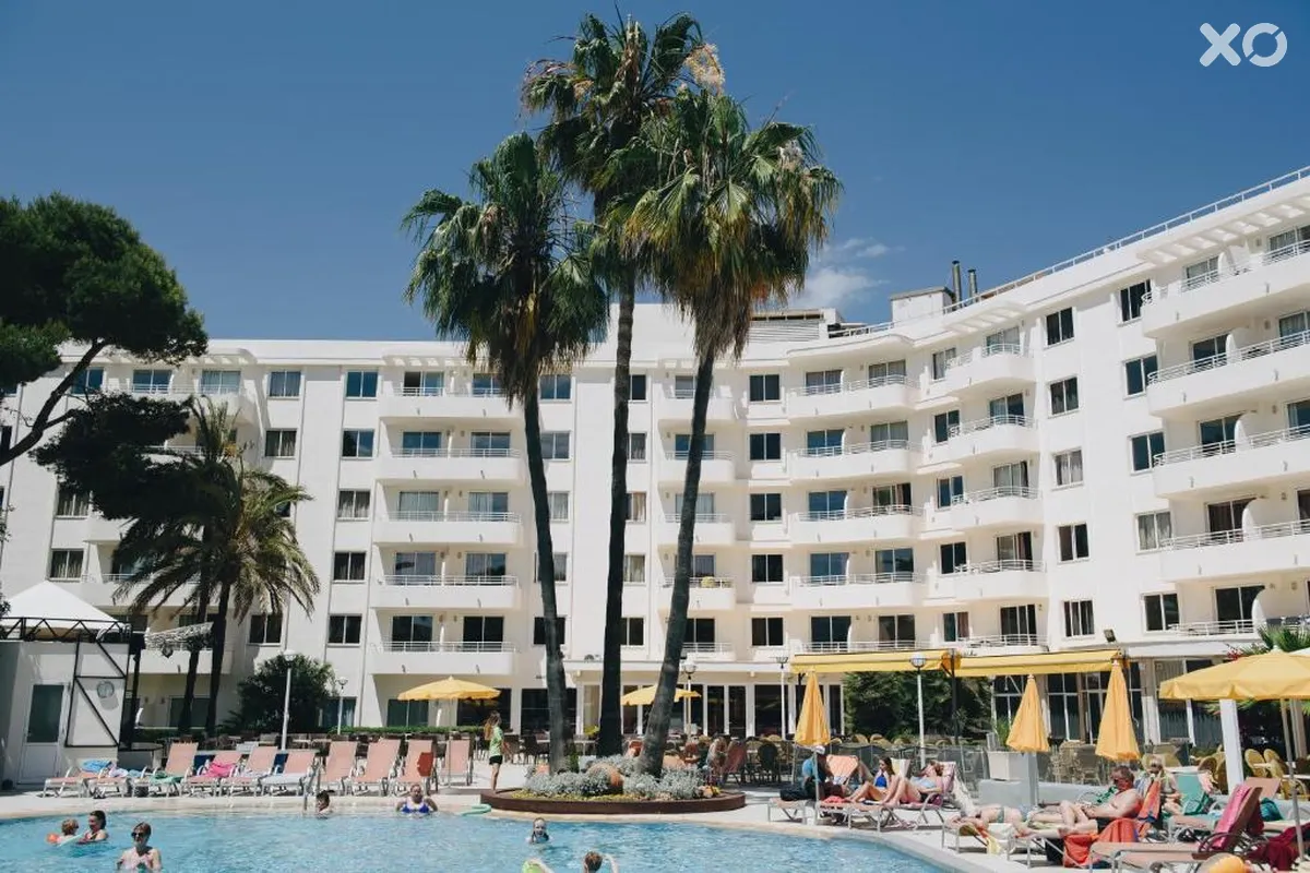 Ivory Playa Hotel