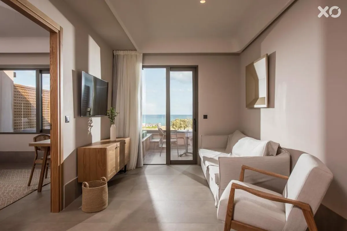 Paralos Venus Suites
