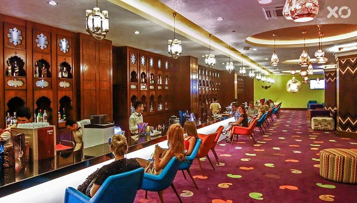 Royal Taj Mahal Hotel